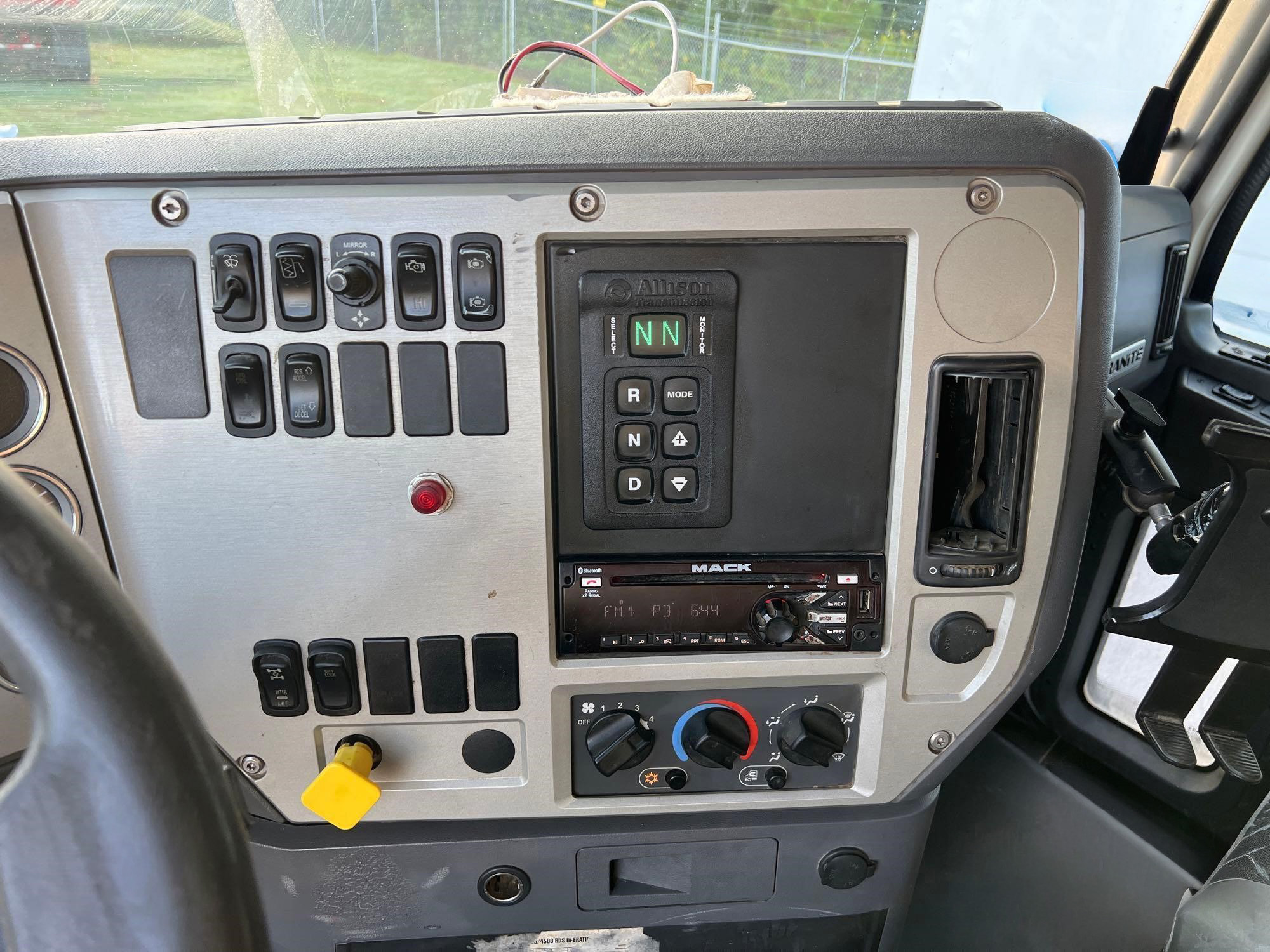 2018 Mack GRANITE GU713 - photo 13