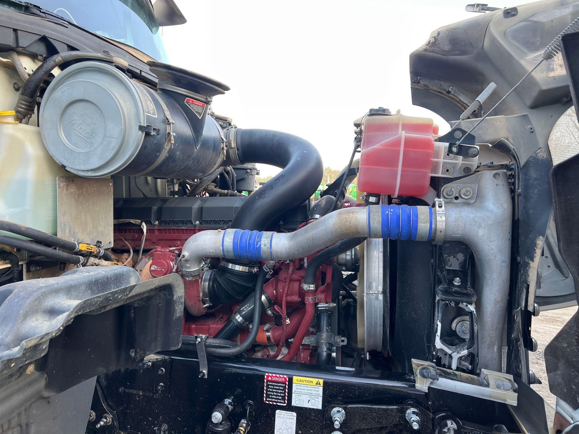 2018 Mack GRANITE GU713 - photo 14