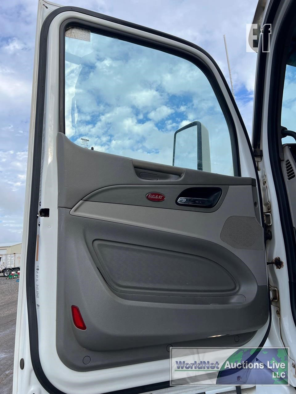 2018 Peterbilt 567 - photo 8