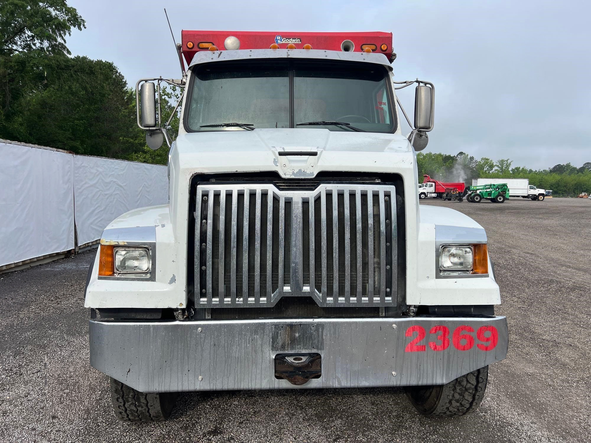 2018 Western 4700 - photo 2