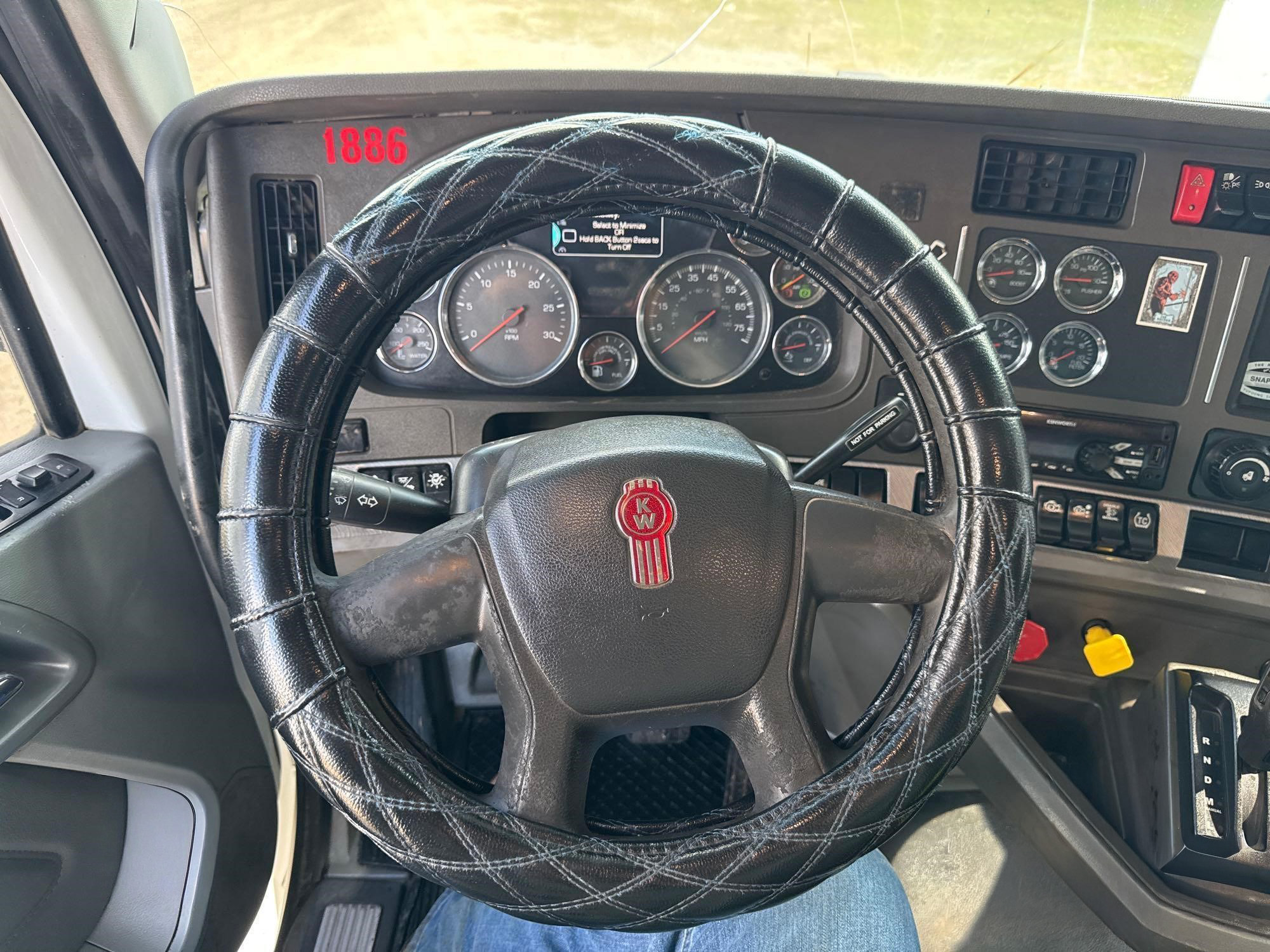 2017 Kenworth T880 - photo 8