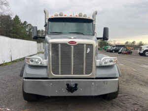 2023 Peterbilt 567 - photo 2