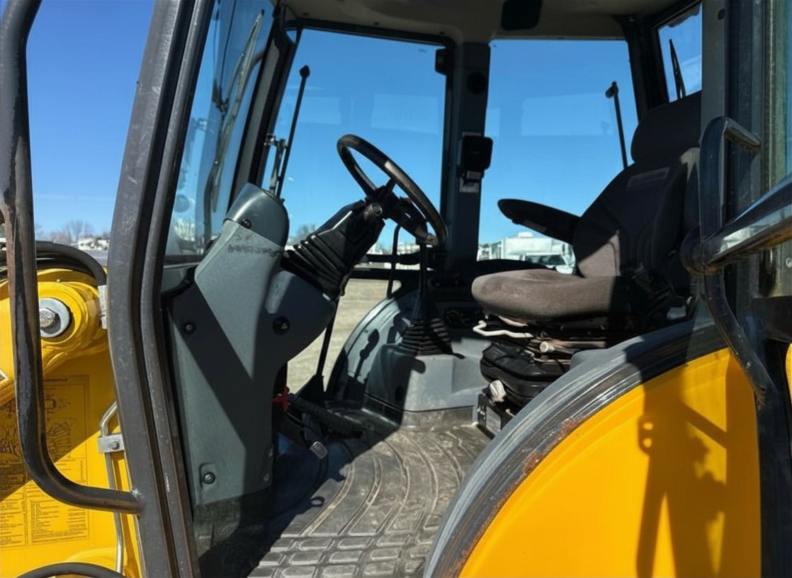 2014 New Holland B95C - photo 9