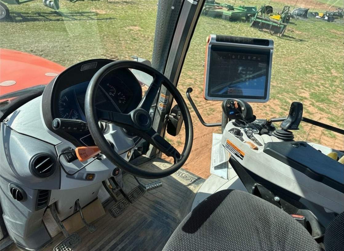 2019 Kubota M7-131 - photo 11