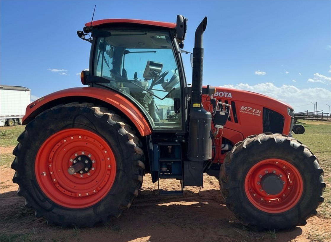 2019 Kubota M7-131 - photo 4