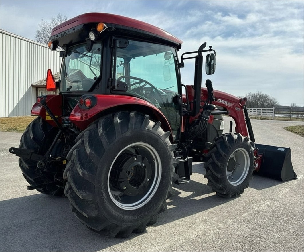 2022 Case IH Farmall 115A - photo 5