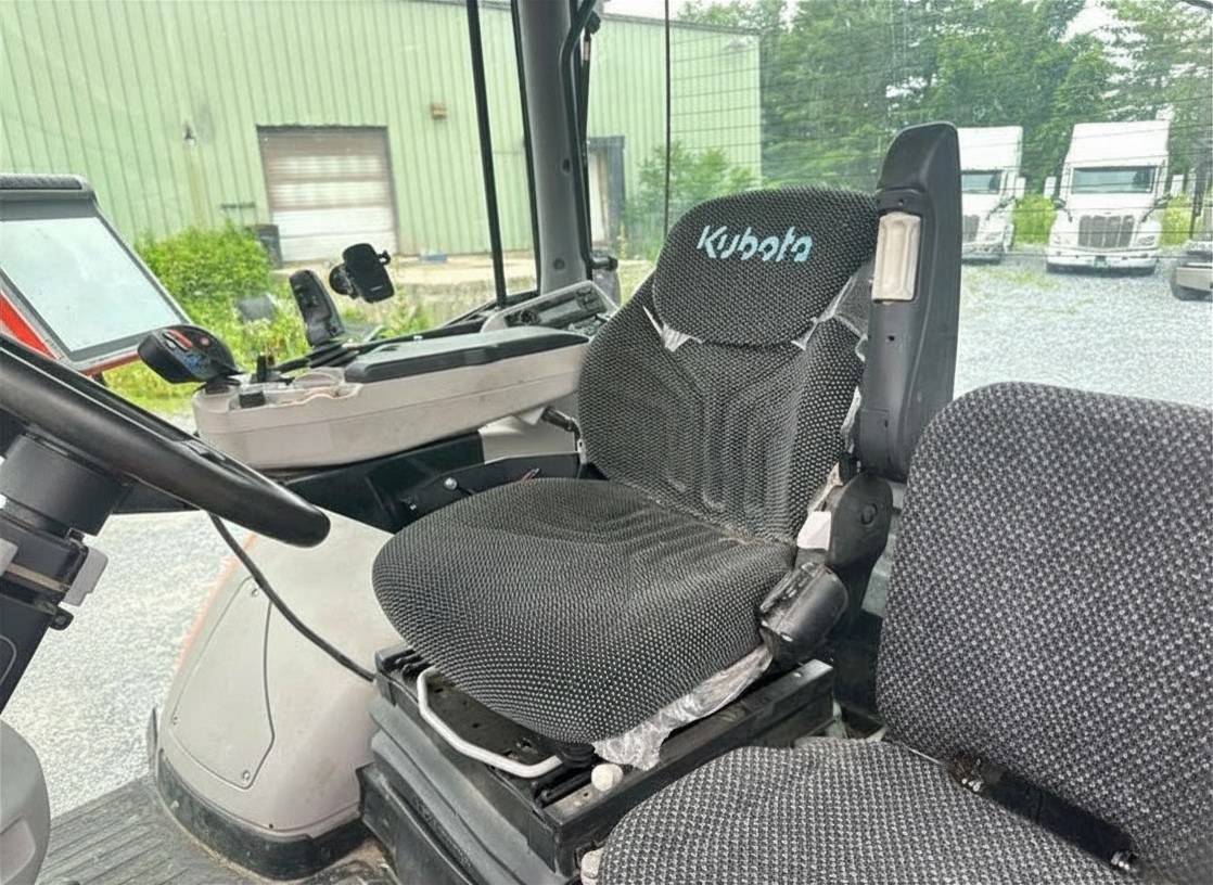 2019 Kubota M7-171 Premium - photo 10