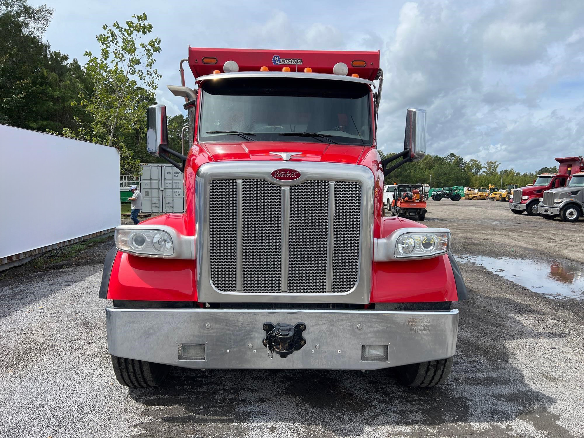 2022 Peterbilt 567 - photo 2