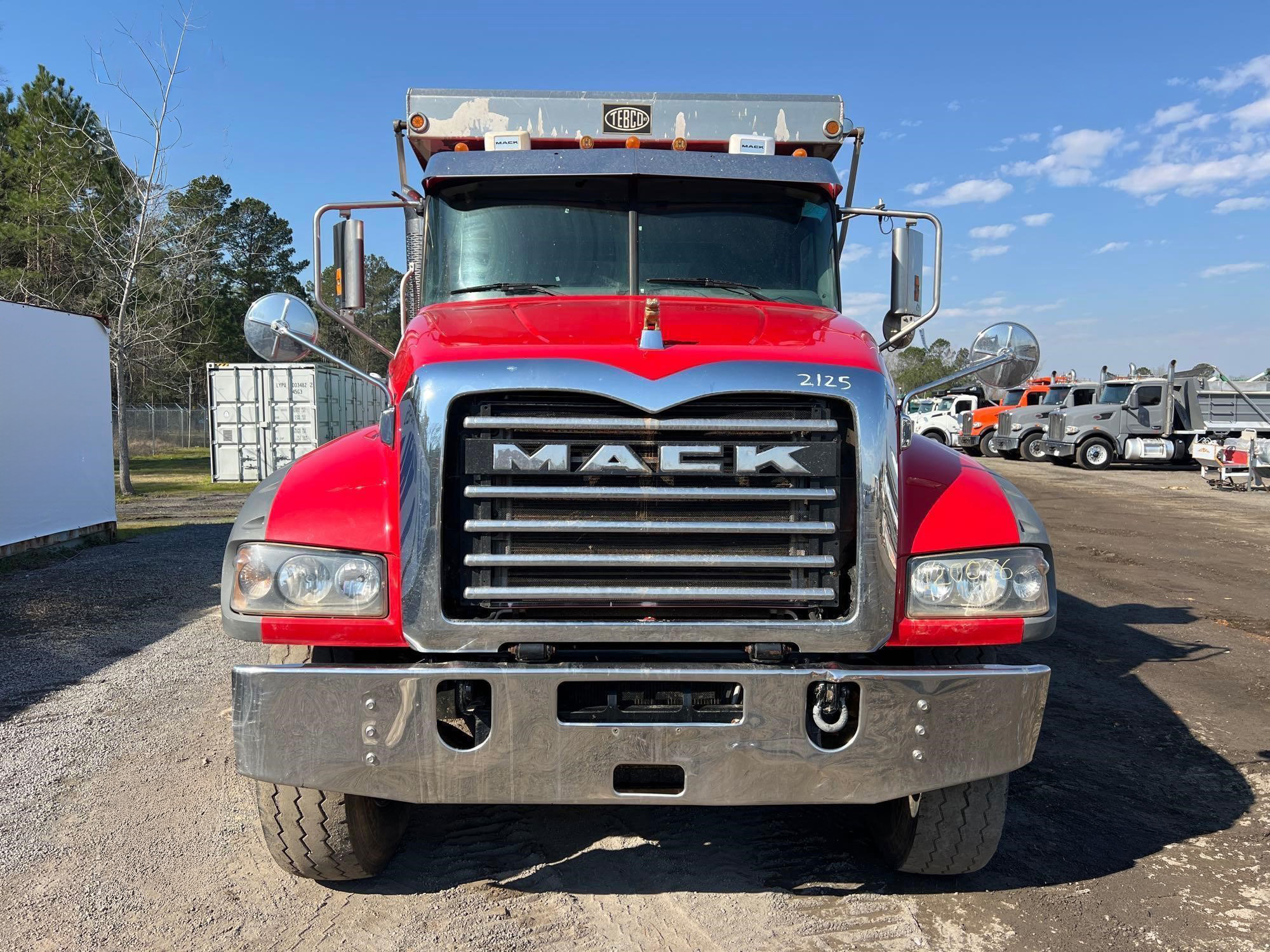 2021 Mack GRANITE 64FR - photo 2