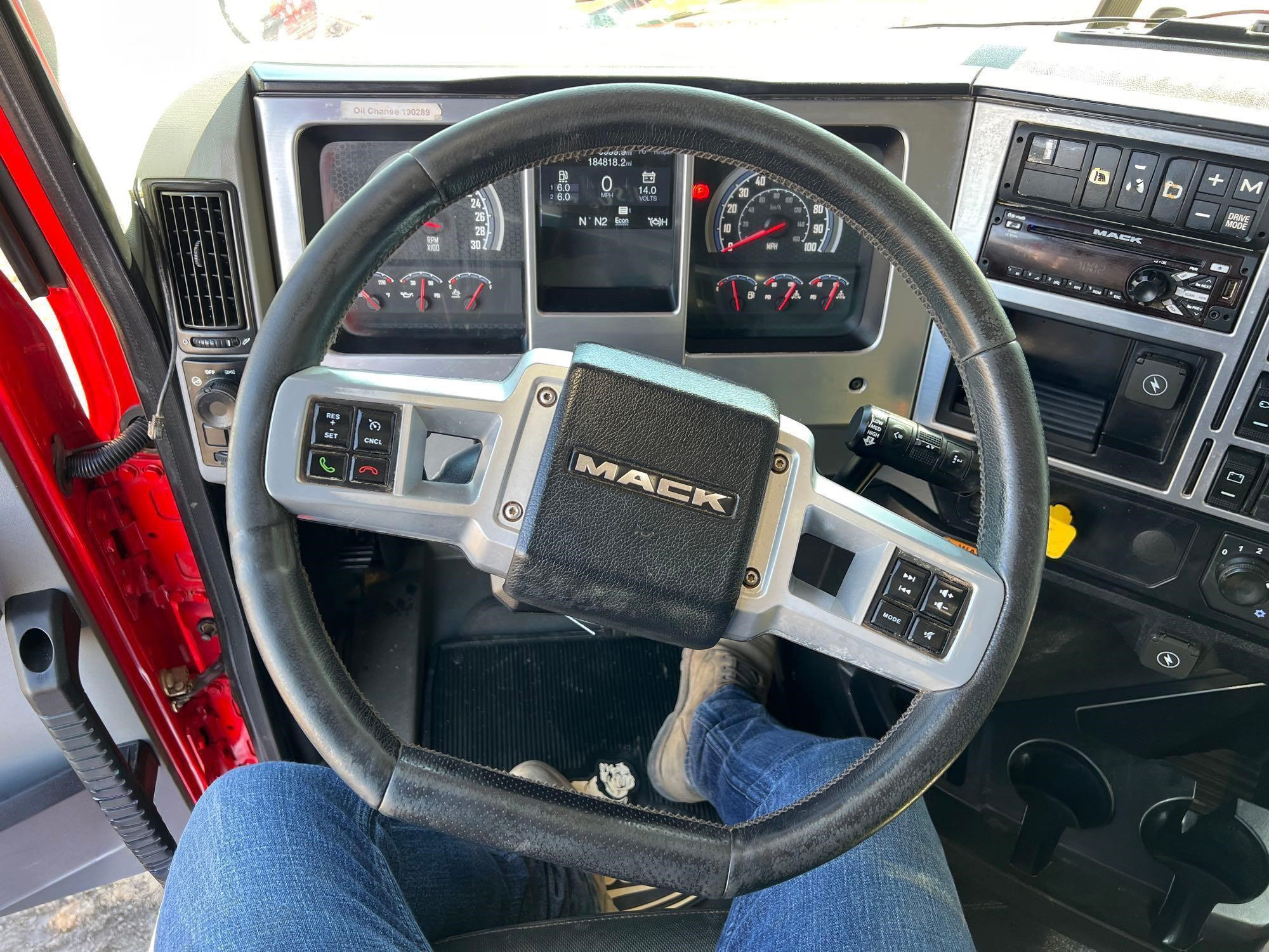 2021 Mack GRANITE 64FR - photo 9