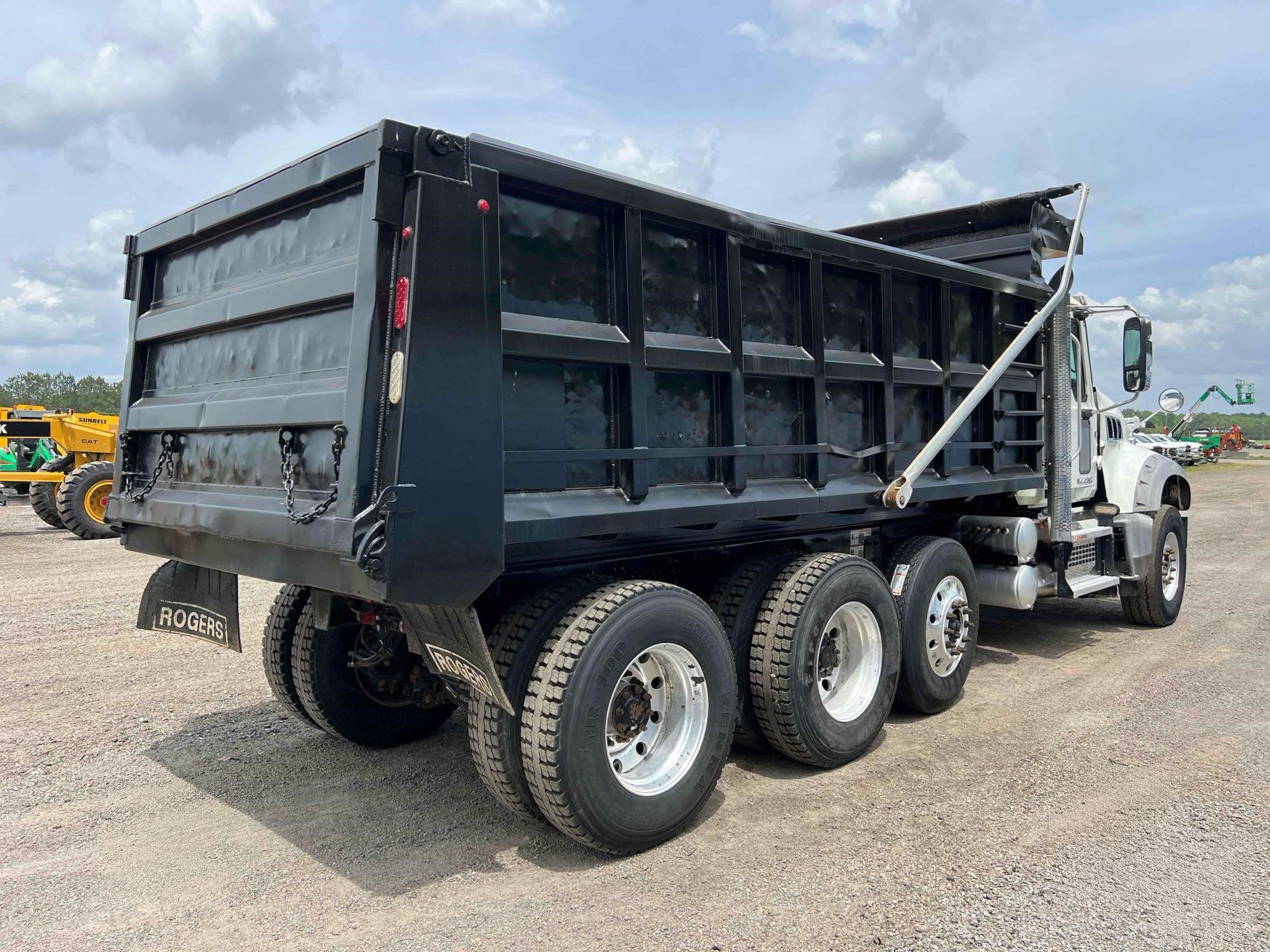 2019 Mack GRANITE GU713 - photo 4