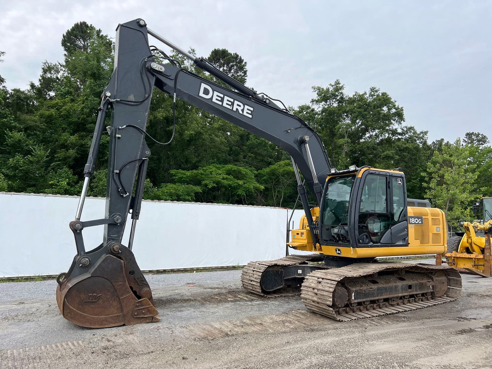 2018 Deere 180G LC - photo 2